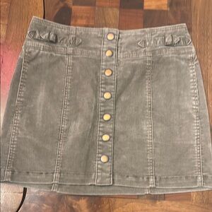 Stylish Gray Corduroy Button-Up Skirt Sz 2
